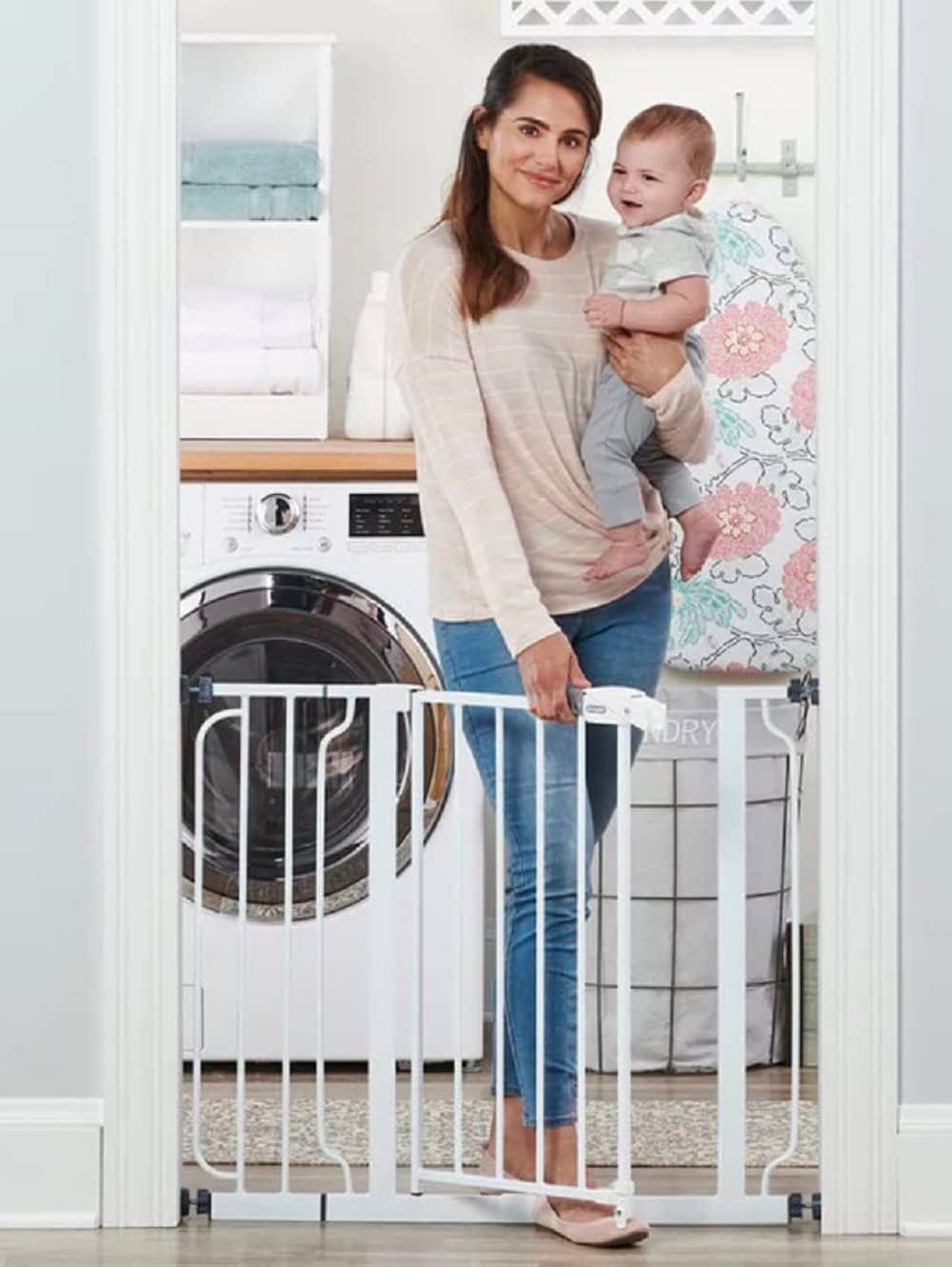 Regalo Wide Walk Thru Baby Gate