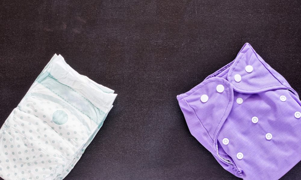 Choosing Between Cloth diapers and Disposable Diapers