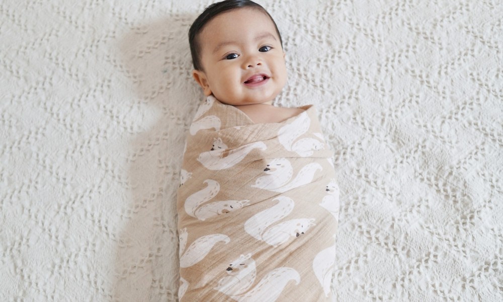 Step-By-Step Guide To Swaddling A Newborn