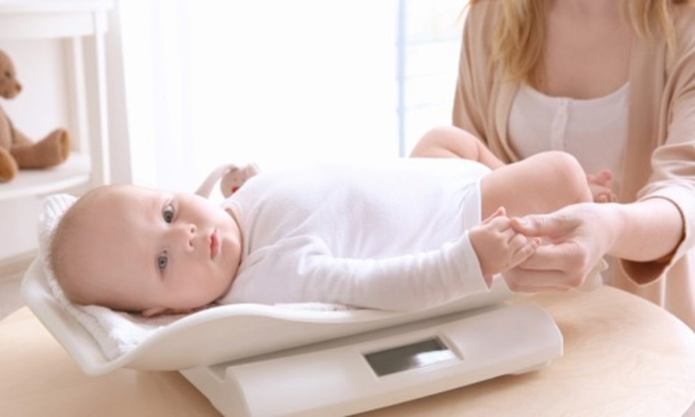 how to weigh a baby? | new parent guide 2025