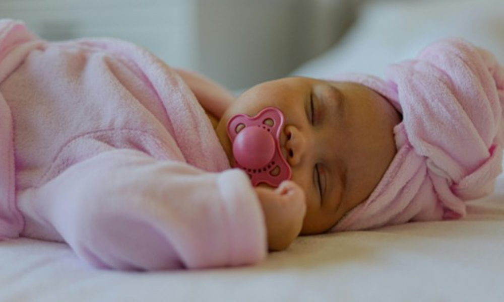 potential benefits of pacifier use