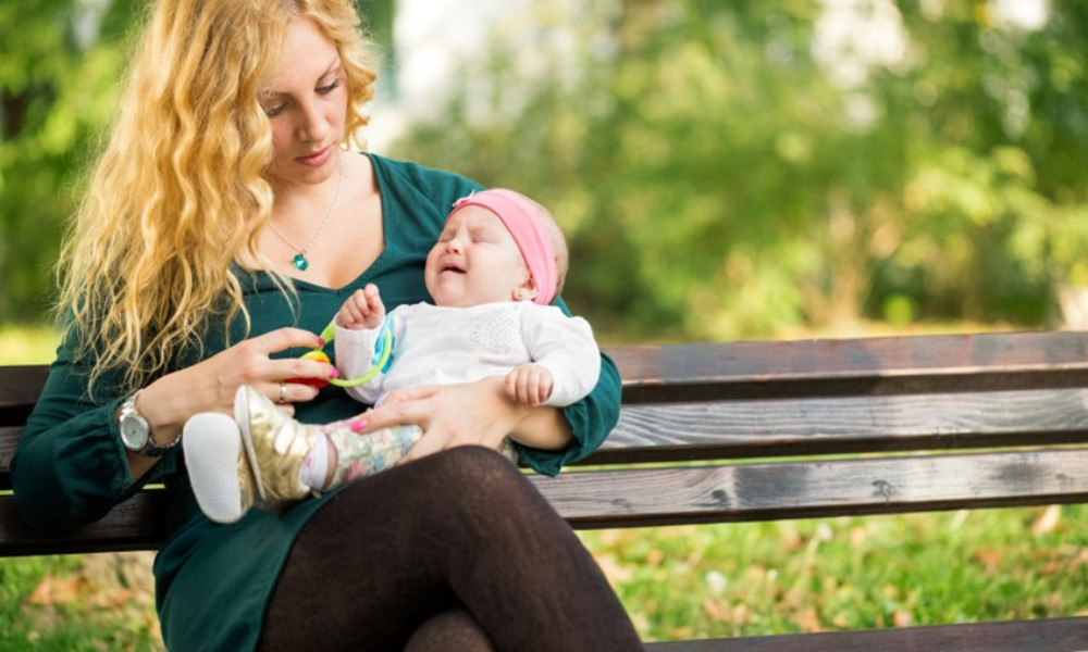 10 proven techniques to soothe a colicky baby