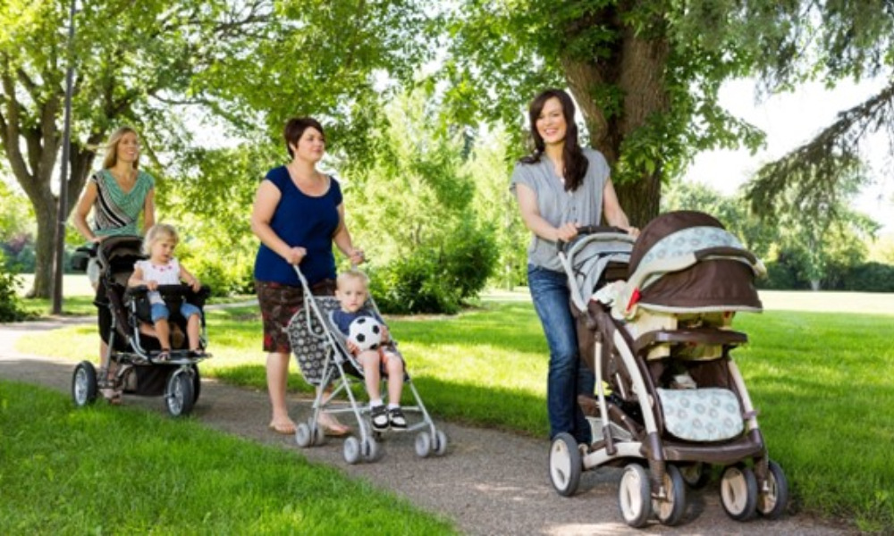 3-wheel vs 4 wheel stroller | choosing the right ride