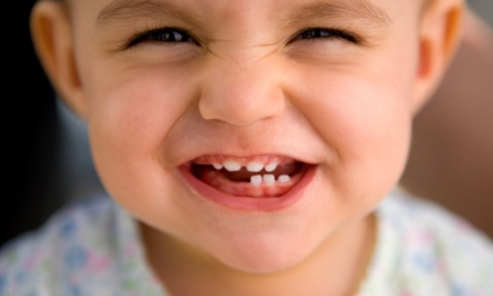 do pacifiers cause buck teeth | let’s examine